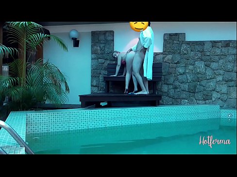 ❤️ Boss uzaicina kalponi uz baseinu, bet nevarēja pretoties karstu ❤️❌ Porno fb pie mums lv.myinvest.top